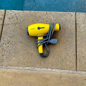 Drybar buttercup Blow Dryer